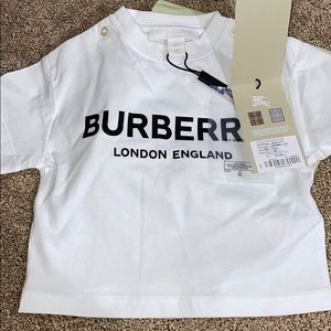 Burberry t-shirt